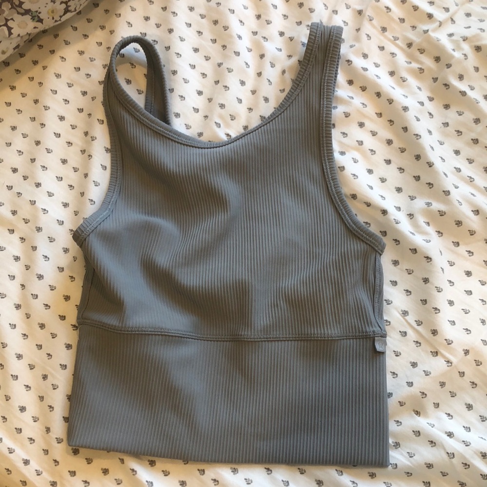Lululemon power pivot tank